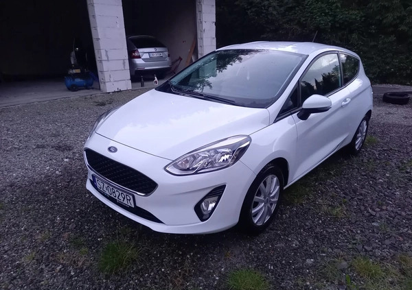 Ford Fiesta cena 37000 przebieg: 61000, rok produkcji 2017 z Biała małe 79